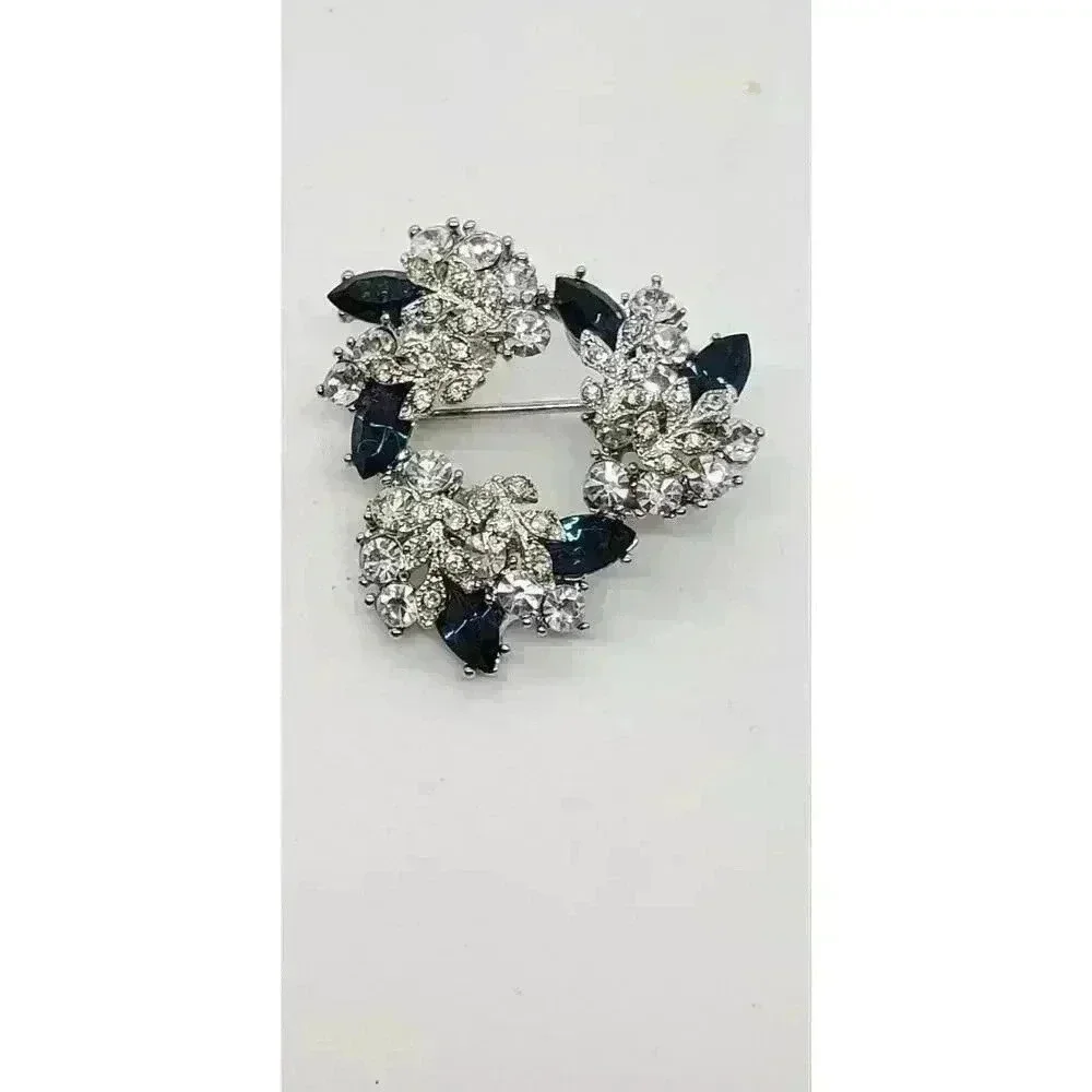 Vintage Brooch Blue And Clear Crystal Rhinestones Flower Leaves Wreath
